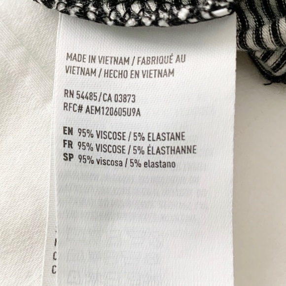 American Eagle STR BLK/WTE Halter Open Back - Picture 6 of 7